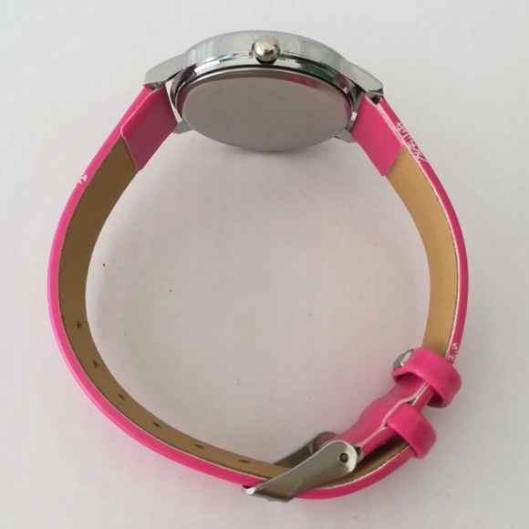 Child's Frozen Watch - Picture 3 of 6